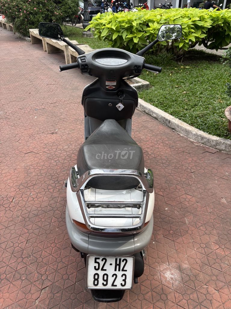Honda Spacy 125 Nhật Bản đời 2000.. Mua bán Xe máy tại Quận 3 Tp Hồ Chí Minh được đăng bởi  Võ Thanh Hoàng hình 4