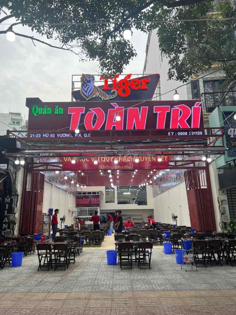 TUYỂN NỮ THU NGÂN QUÁN TOÀN TRÍ