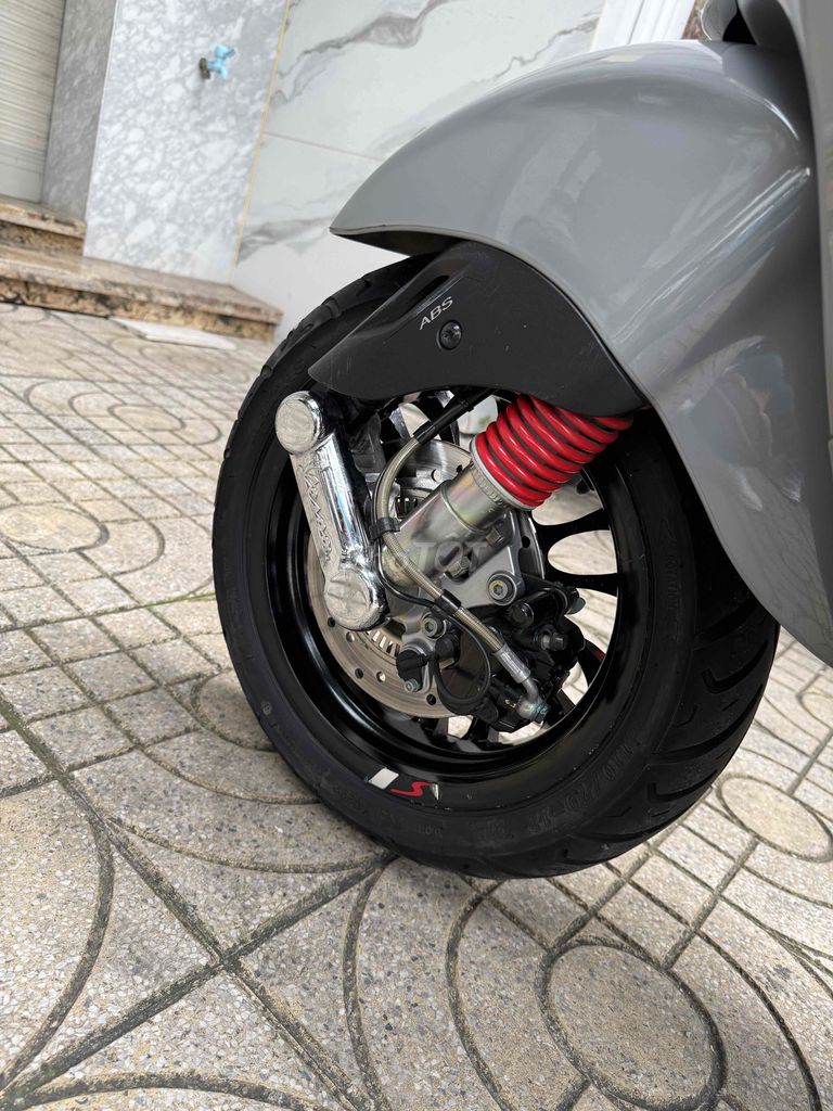 Piaggio Vespa Sprint 125 2022 Xám xi măng 4119 km. Mua bán Xe máy tại Quận Tân Phú Tp Hồ Chí Minh được đăng bởi trọng đức  hình 7