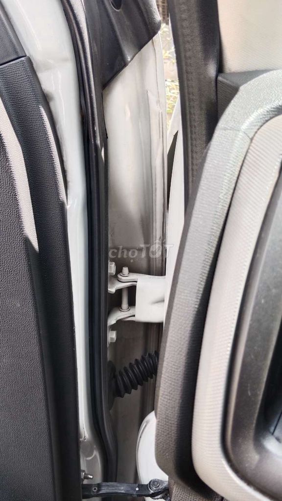 2017 2.5 MT 1 cầu số sàn màu trắng đi 119000 km. Mua bán Ô tô tại Huyện Hóc Môn Tp Hồ Chí Minh được đăng bởi Evitlang hình 9