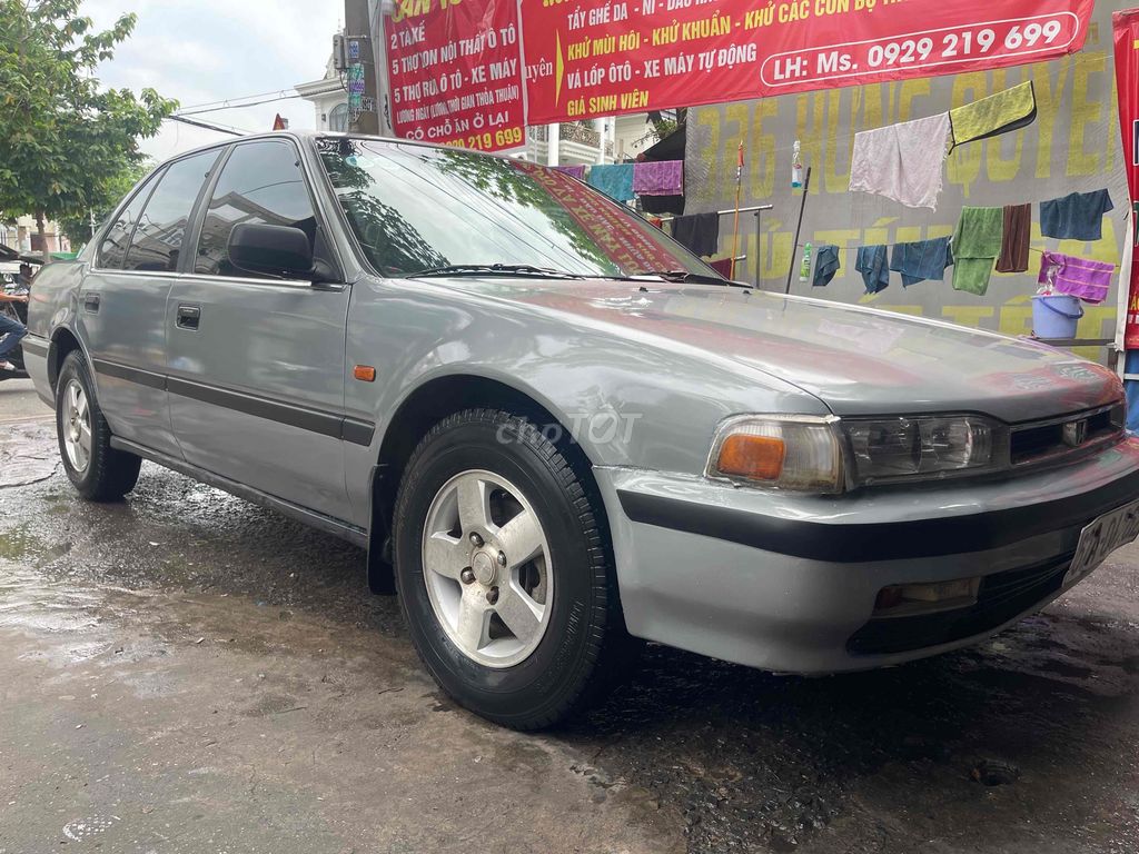 Honda Accord 1991 - còn zin nhiều