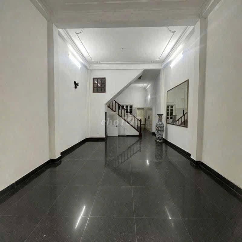 Сдаётся дом 55м², 4 этажа, 4 спальни, широкий проезд, Хайбачынг