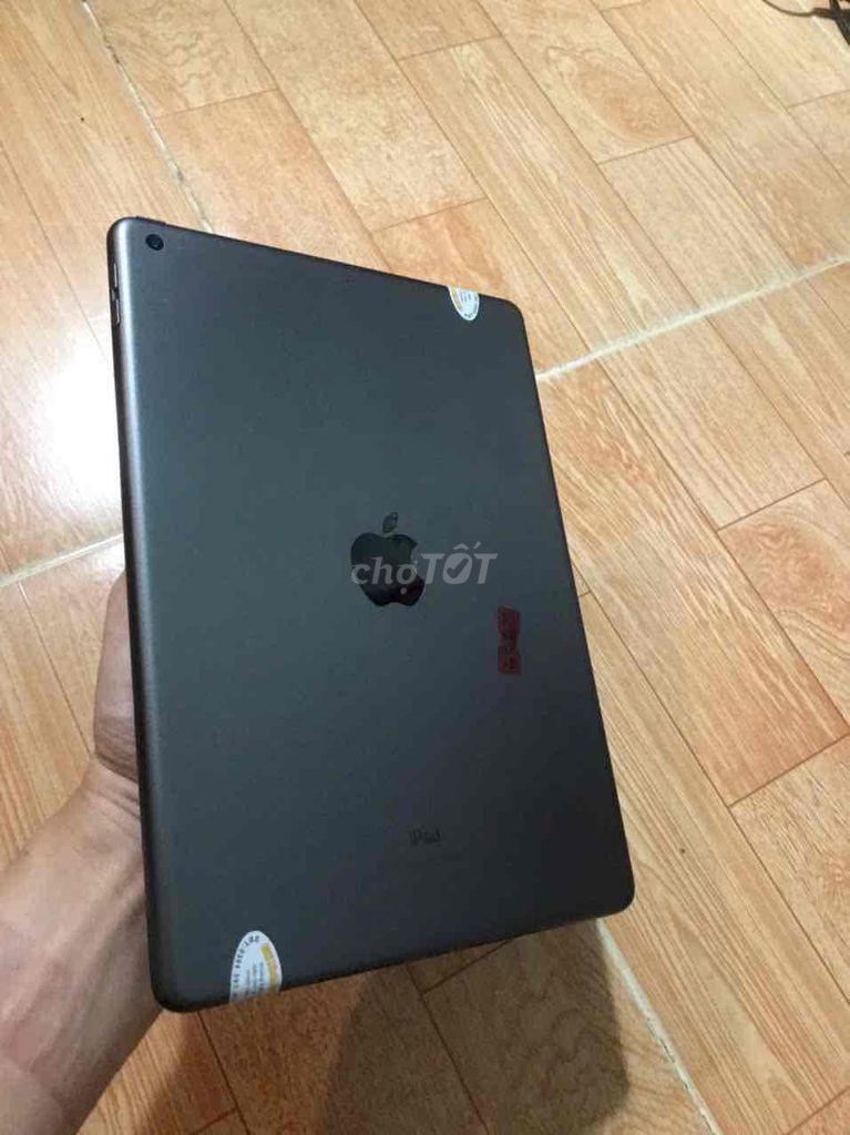 Máy tính bảng Apple iPad Xám đen. Mua bán Máy tính bảng tại Quận Gò Vấp Tp Hồ Chí Minh được đăng bởi Nguyễn Hoàng Long  hình 1