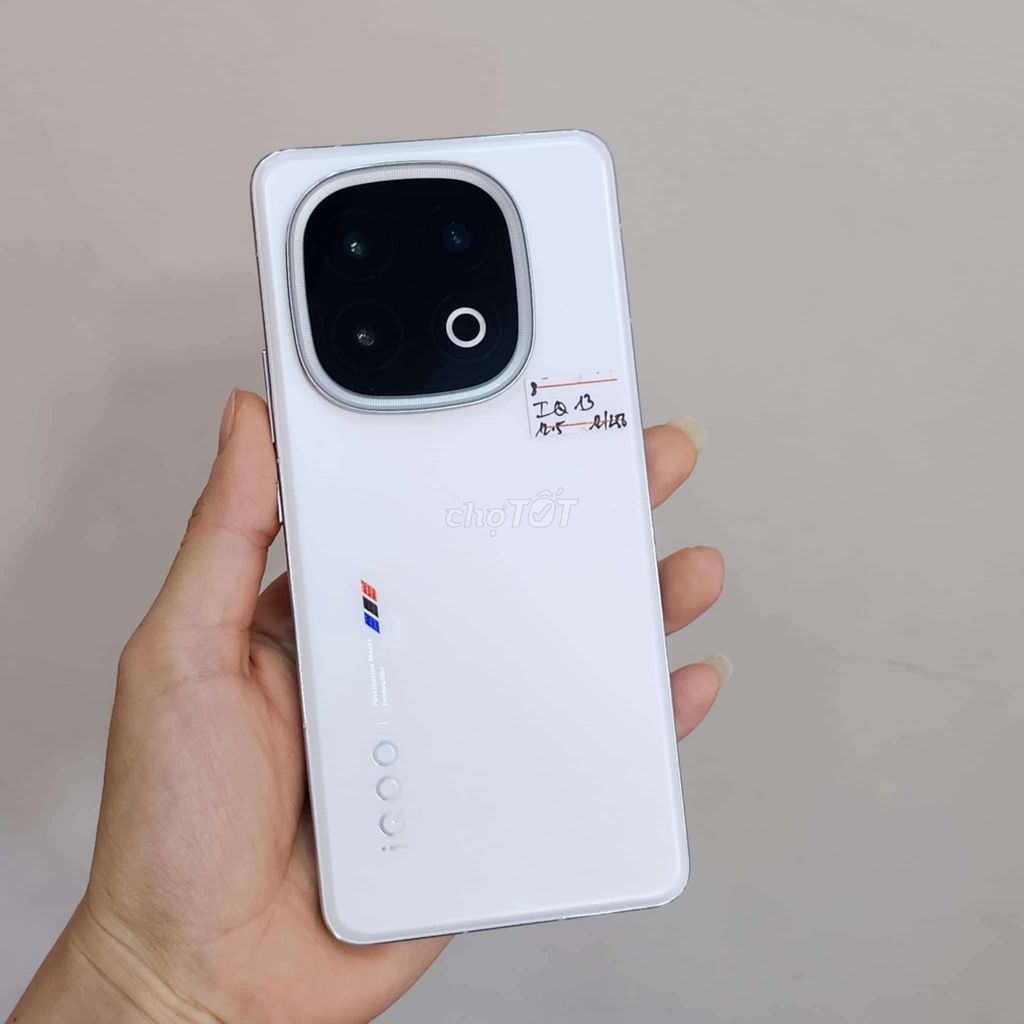 Vivo IQOO 13 256GB Trắng. Mua bán Điện thoại tại Thị xã Ninh Hòa Khánh Hòa được đăng bởi Văn Chính Mobile hình 1