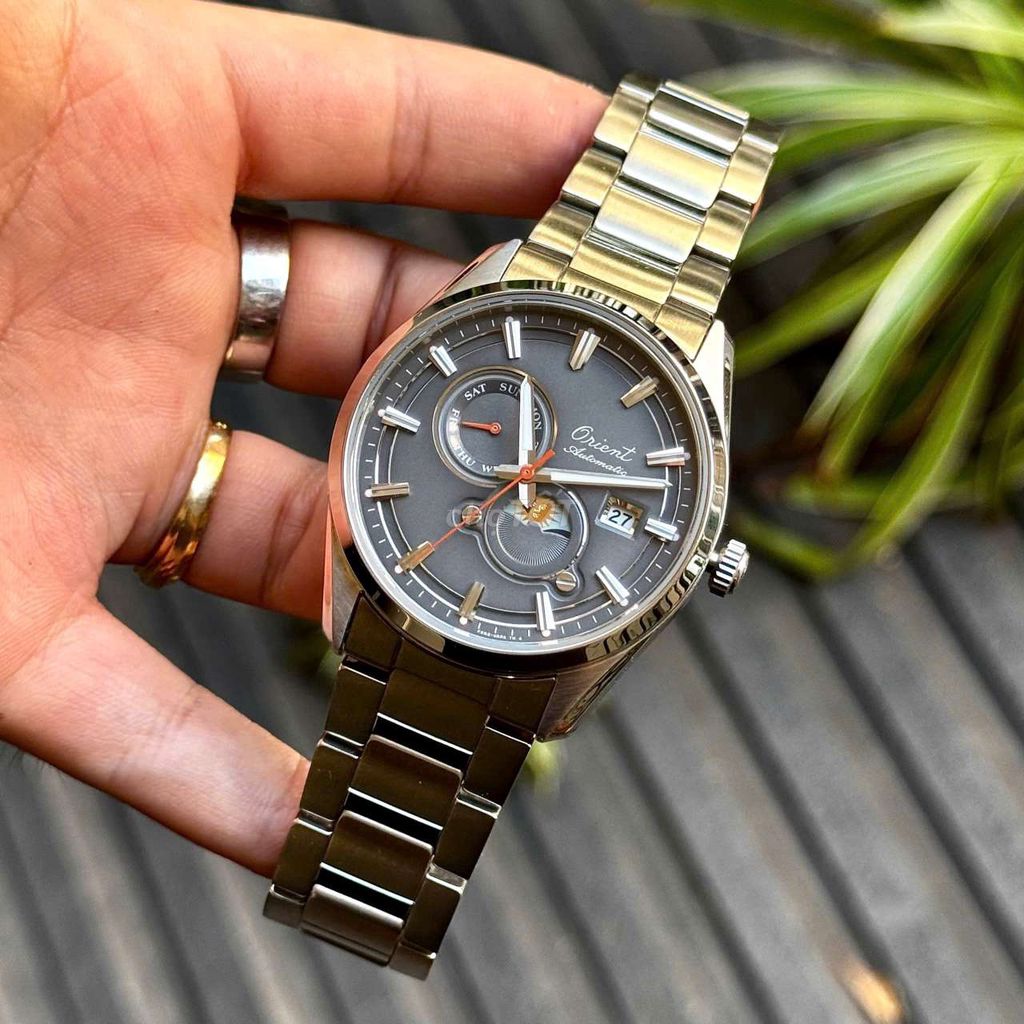 Đồng hồ Orient Sunmoon Xám 41mm. Mua bán Đồng hồ tại Quận Phú Nhuận Tp Hồ Chí Minh được đăng bởi Phi authentic hình 1