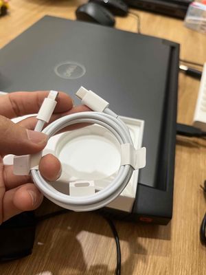 cáp sạc lightning type C kèm theo iphone 13 apple. Mua bán Phụ kiện (Màn hình, Chuột...) tại Quận Hoàng Mai Hà Nội được đăng bởi Tống