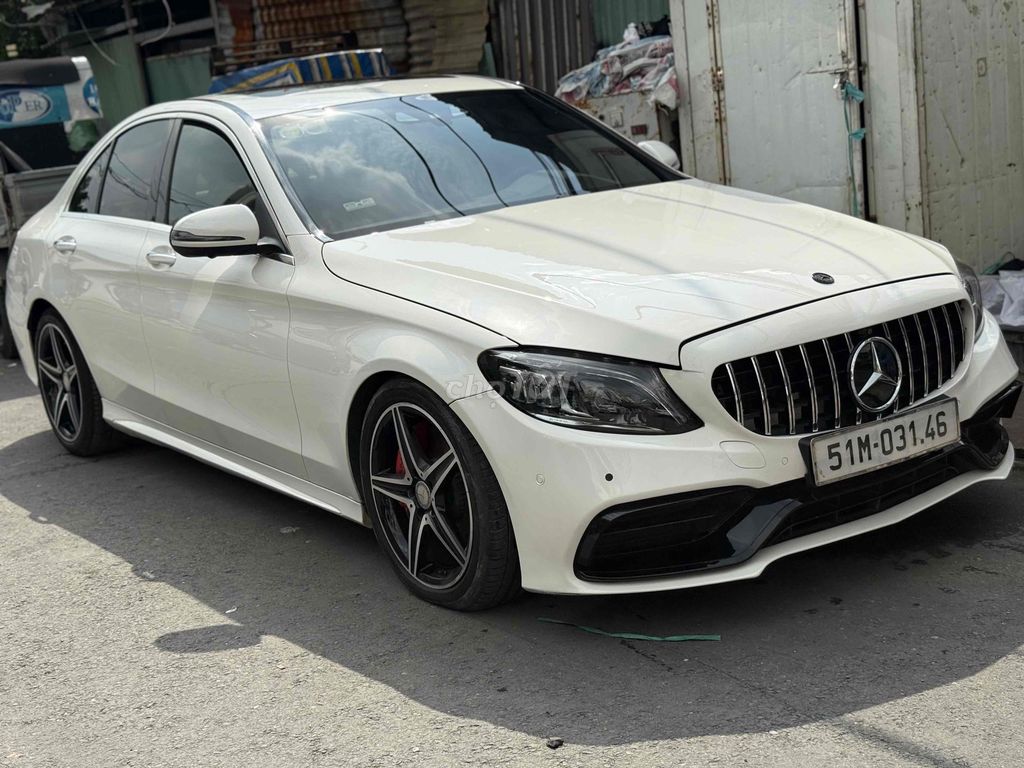 Mercedes Benz C300 AMG - 6Vạn . model 2020. Mua bán Ô tô tại Quận 7 Tp Hồ Chí Minh được đăng bởi Thông Sport  hình 5