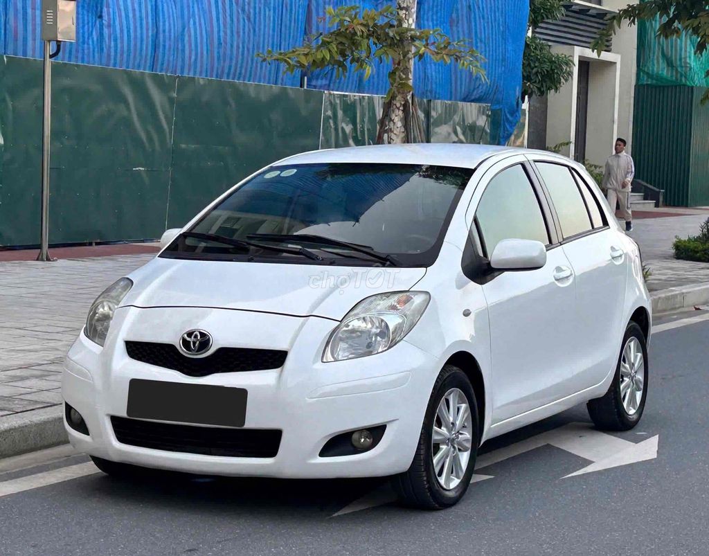 Toyota Yaris 1.3AT sx 2010 nhập Nhật siêu đẹp. Mua bán Ô tô tại Quận Cầu Giấy Hà Nội được đăng bởi Cao Quý hình 2