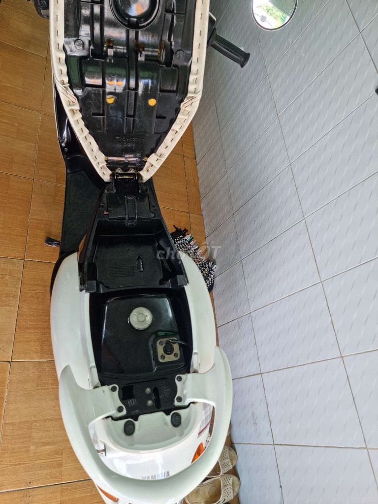 Yamaha Mio Classico màu Trắng. Mua bán Xe máy tại Quận Ninh Kiều Cần Thơ được đăng bởi CHXM Trung Trưc  hình 7