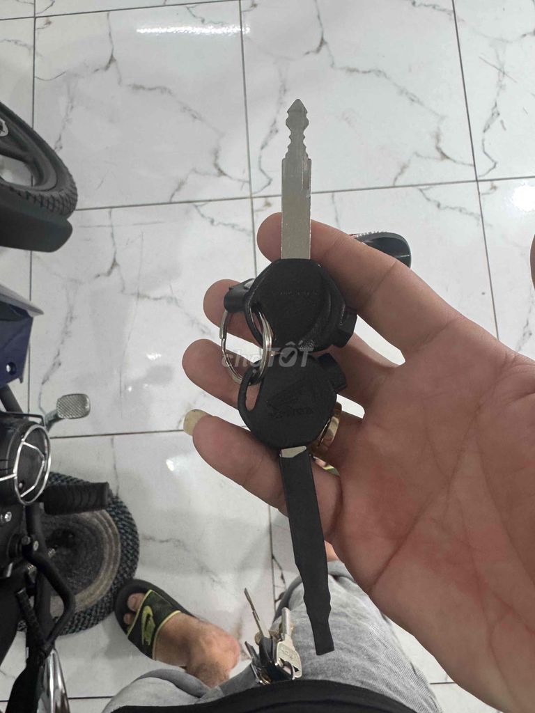 𝐆𝐎́𝐏 𝐖𝐀 𝐍𝐆𝐀̂𝐍 𝐇𝐀̀𝐍𝐆✅Fu Led 2025 E Ruột Xe Thùng😍. Mua bán Xe máy tại Thành phố Long Xuyên An Giang được đăng bởi Cầm Đồ Bình Tâm  hình 9