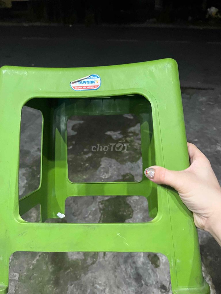 Ghế đẩu Duy Tân Nhựa Xanh Lá. Mua bán Bàn ghế tại Quận Bình Tân Tp Hồ Chí Minh được đăng bởi nhung nguyen hình 1