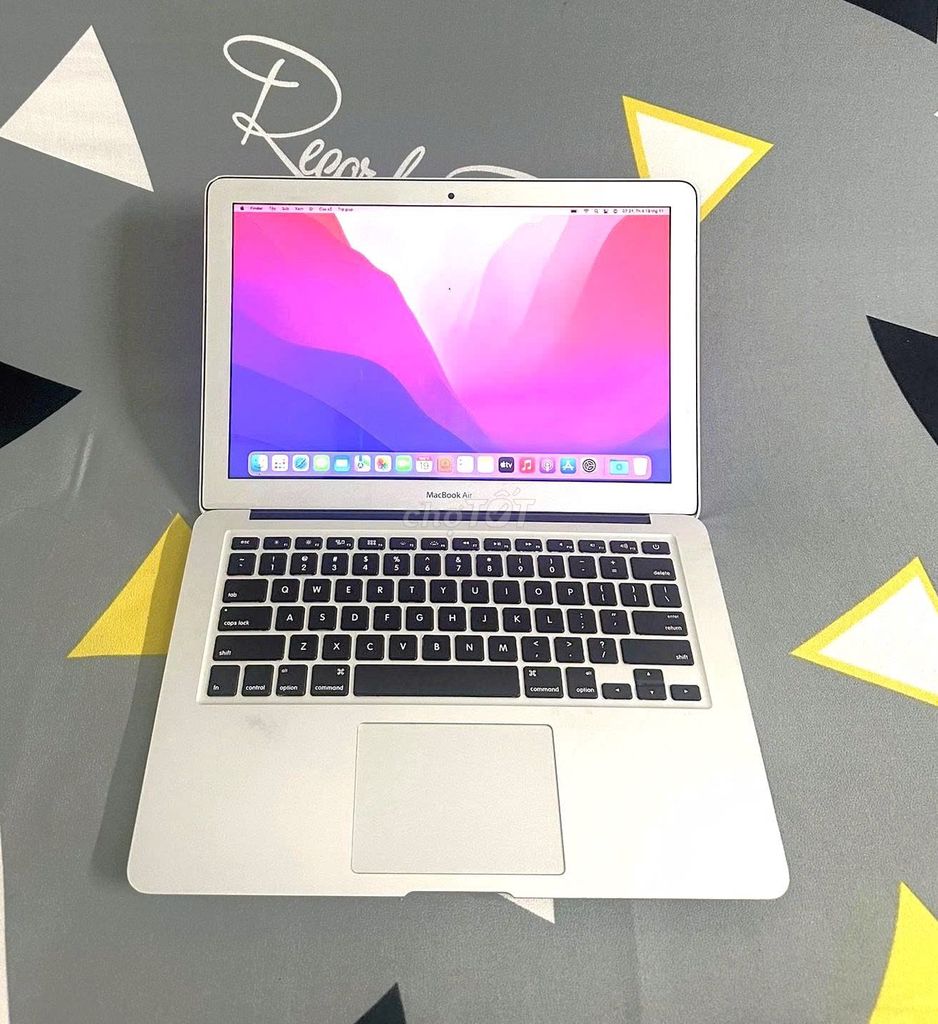 🍎MacBook Air 2015 i5/8GB/256GB mỏng nhẹ. Mua bán Laptop tại Quận Hải Châu Đà Nẵng được đăng bởi TTCenter 484 NÚI THÀNH hình 1