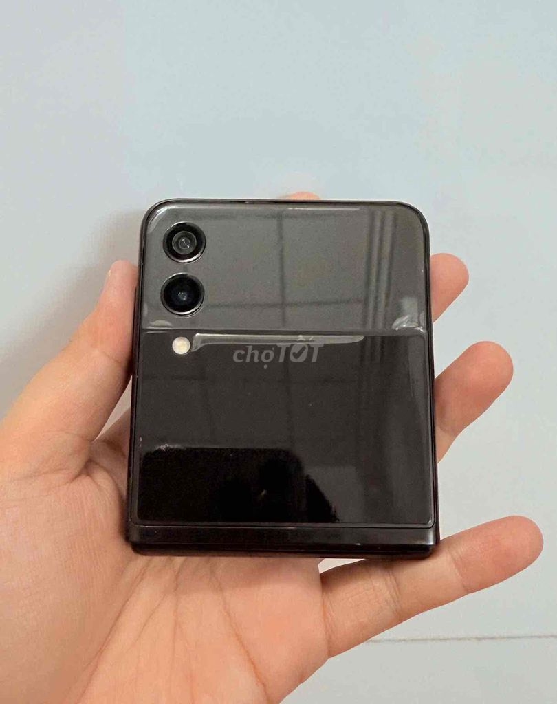 Samsung Galaxy Z Flip 3 Đen Sọc mờ. Mua bán Điện thoại tại Quận Bình Thuỷ Cần Thơ được đăng bởi Đức hình 1