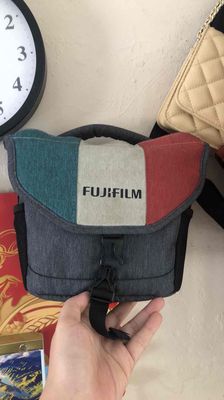 Túi máy ảnh Fujifilm - đựng 1 máy