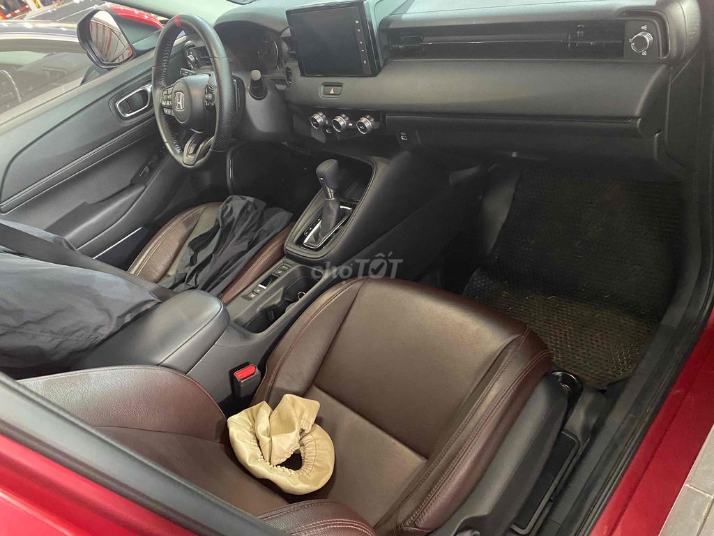 Honda HR-V 2025 -2000km - Siêu Lướt -Thương Lượng. Mua bán Ô tô tại Quận 7 Tp Hồ Chí Minh được đăng bởi Showroom Honda Ôtô Sài Gòn Quận 7 hình 2