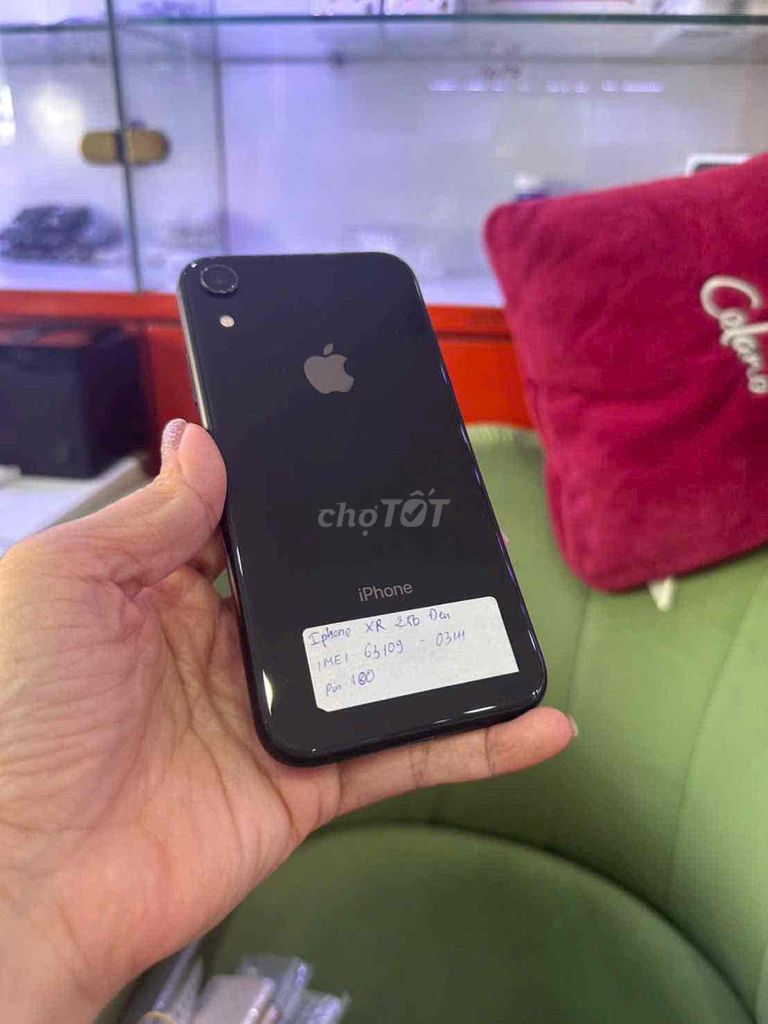 iphone Xr 256gb đen qtế mỹ pin100 zin áp suất. Mua bán Điện thoại tại Quận 3 Tp Hồ Chí Minh được đăng bởi Nam Á Mobile hình 1