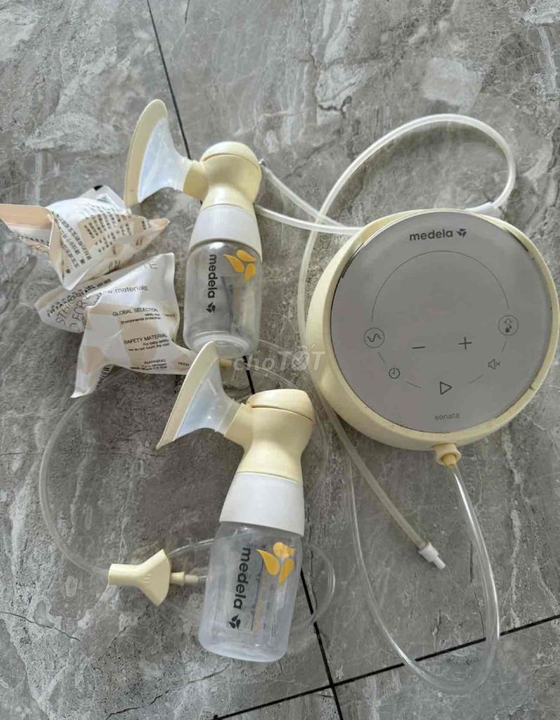 Máy hút sữa Medela Sonata Vàng kem. Mua bán Mẹ và bé tại Quận Gò Vấp Tp Hồ Chí Minh được đăng bởi linh lê hình 1