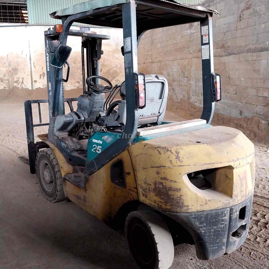 Xe Nâng Nhật Komatsu 2.5 tấn còn Sử Dụng Tốt