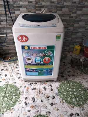 Máy giặt Toshiba 9 kg như hình