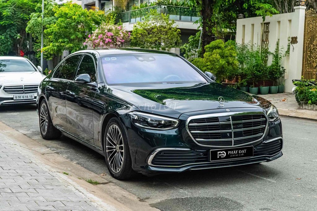 Mercedes-Benz S-Class 2023 photo 2