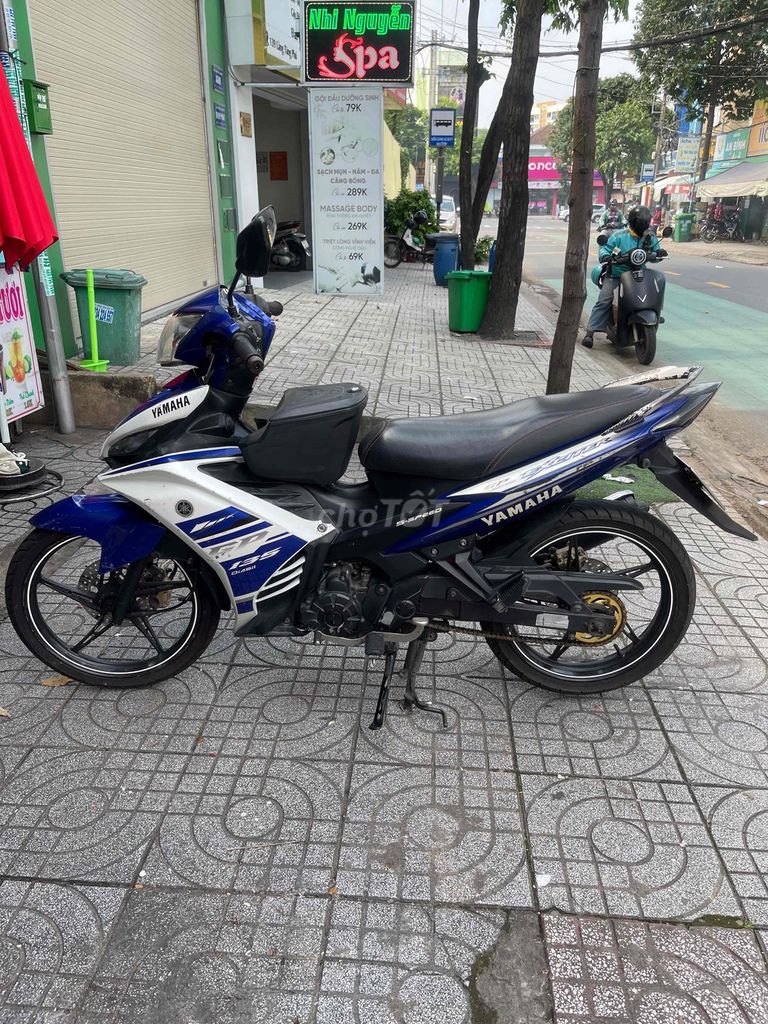 Yamaha 2020 Сине-белый 296 382 км