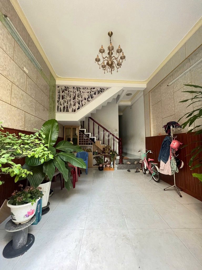 Bán nhà 3 tầng 2 mặt hẻm nguyễn thái học Bán nhà 3 tầng 2 mặt hẻm nguyễn thái học