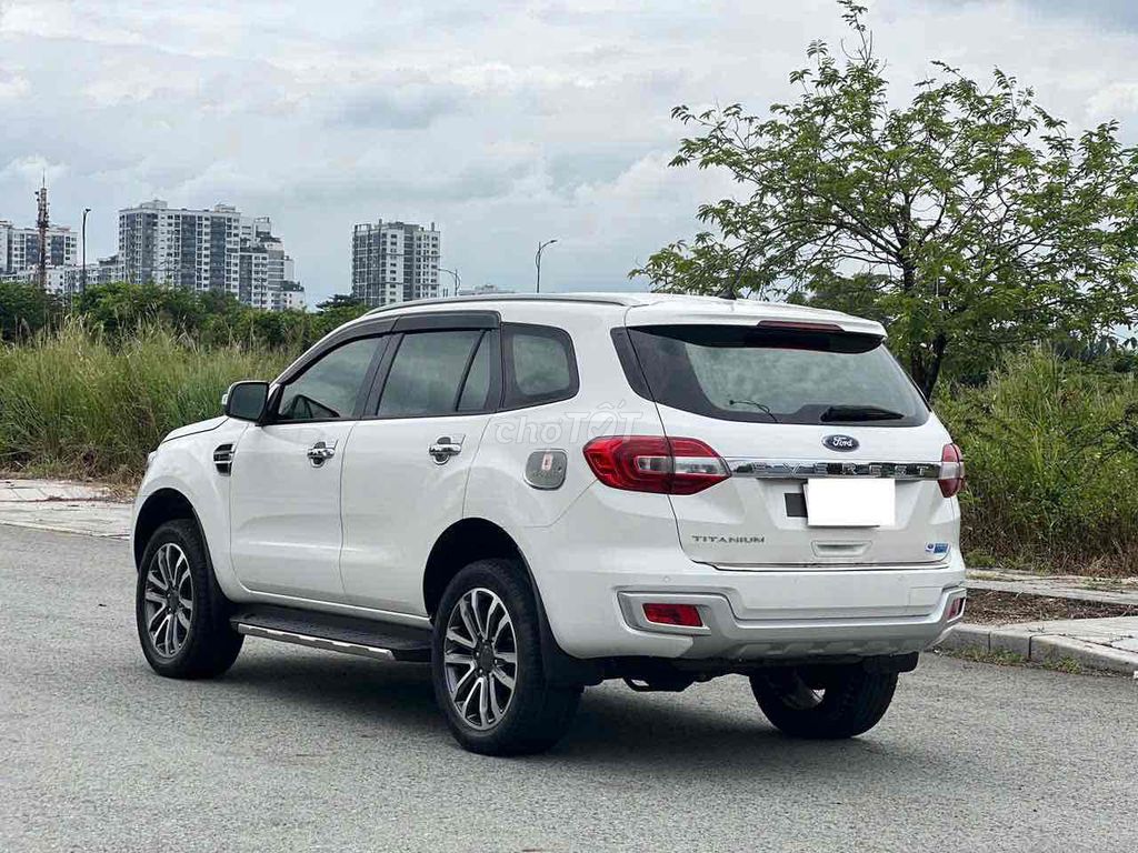 Ford Everest 2021 Titanium 2.0L AT 4x2 - 79000 km. Mua bán Ô tô tại Quận Bình Tân Tp Hồ Chí Minh được đăng bởi Nguyễn Hữu Tròn hình 6