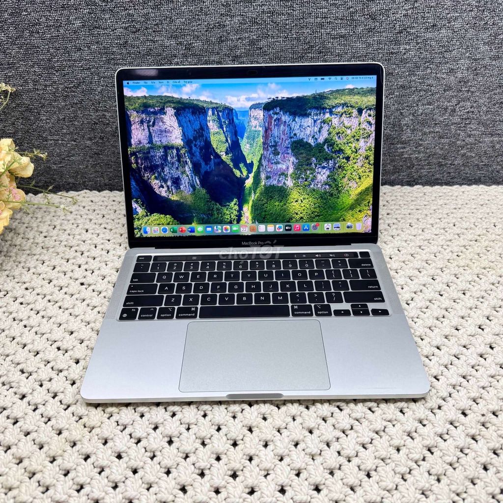 Macbook Pro 2020 M1 - Máy Đẹp - Pin tốt. Mua bán Laptop tại Thành phố Huế Thừa Thiên Huế được đăng bởi LÊ NGUYỄN LAPTOP LAPTOPHUE COM VN hình 1
