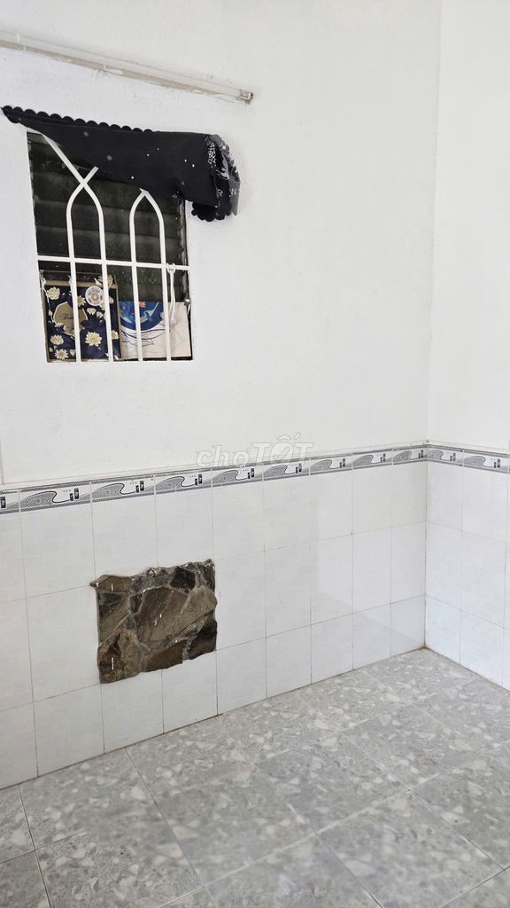 Cho Thuê Phòng Trệt Trống Suốt Bình Tân Giá Rẻ