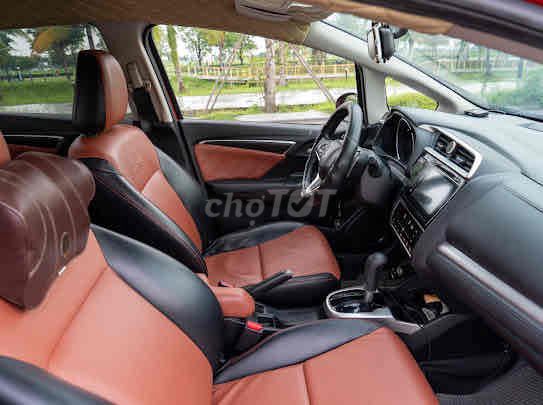 Honda Jazz 2018 VX - 123 km. Mua bán Ô tô tại Quận Bình Thạnh Tp Hồ Chí Minh được đăng bởi Anh tèo hình 8