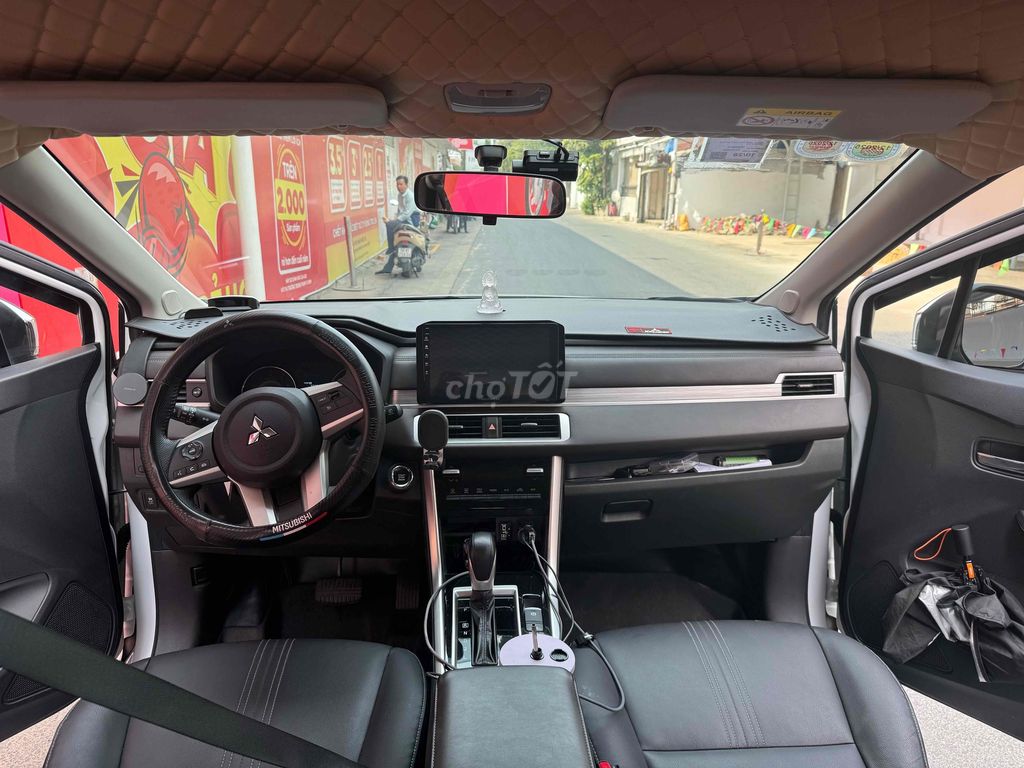 Mitsubishi Xpander 2022 AT Premium - 14900 km