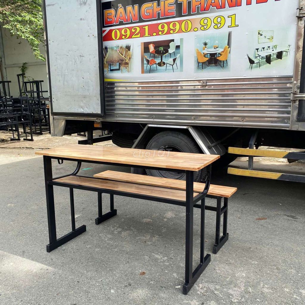 Bàn ghế gỗ kim loại. Mua bán Bàn ghế tại Quận Bình Thạnh Tp Hồ Chí Minh được đăng bởi Phong Nội Thất Thanh Bình hình 1
