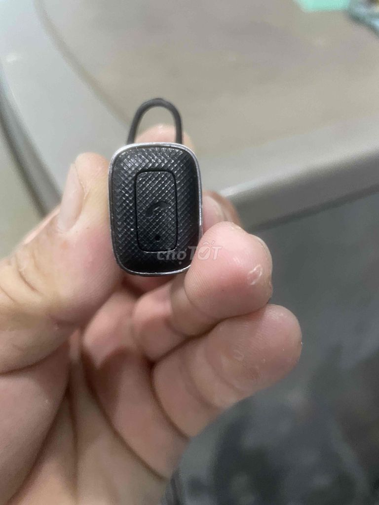 Tai nghe Bluetooth Roman Đen Nhỏ gọn. Mua bán Tivi, Âm thanh tại Thành phố Phan Thiết Bình Thuận được đăng bởi Dương minh ken hình 1