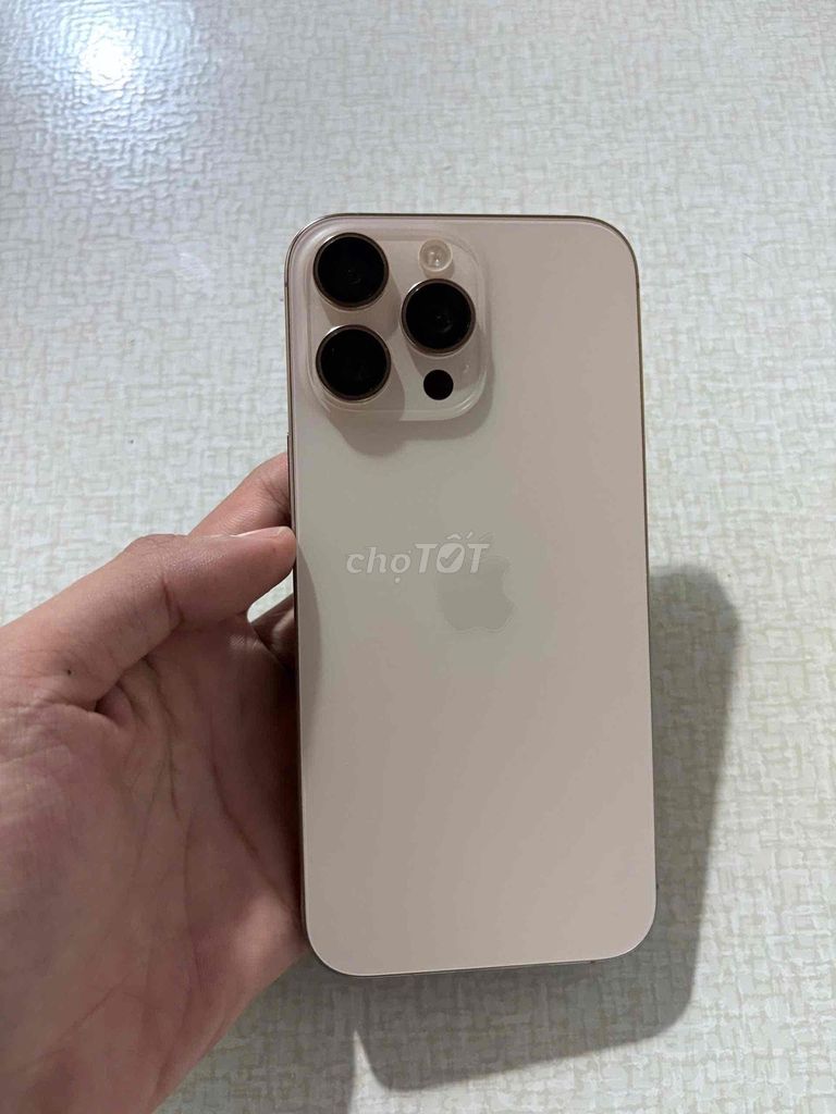 Apple iPhone 16 Pro Max 256GB Vàng. Mua bán Điện thoại tại Quận Hải Châu Đà Nẵng được đăng bởi Hoang hình 1