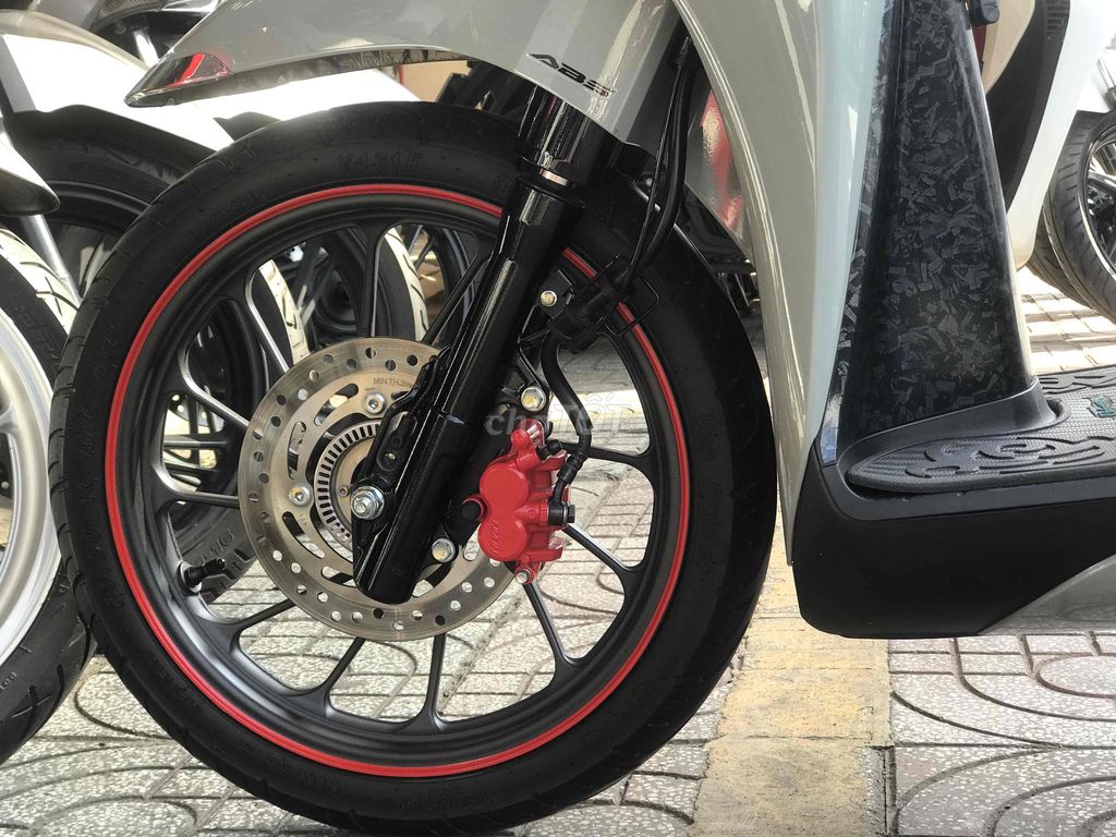 SH MODE T12/2024 SIÊU LƯỚT - BAO TÊN - BAO GÓP. Mua bán Xe máy tại Quận 8 Tp Hồ Chí Minh được đăng bởi XE MÁY NGUYỄN MINH SƠN hình 4