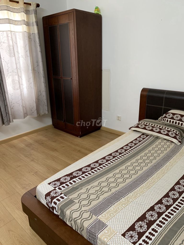 Быстрая продажа квартиры Nguyen Gia Tri (старая улица D2) в Биньтхани - 62 м², 2 спальни
