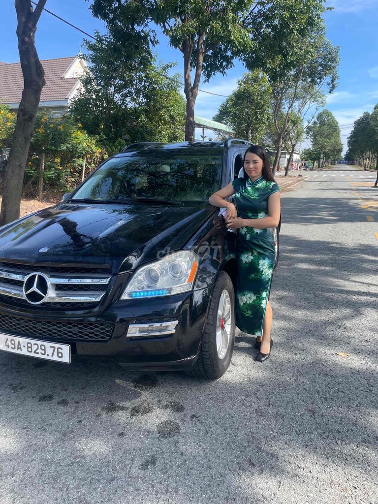 Mercedes Benz GL 450 Class 2006 - 100000 km. Mua bán Ô tô tại Thành phố Thủ Dầu Một Bình Dương được đăng bởi Trường Tồn hình 1