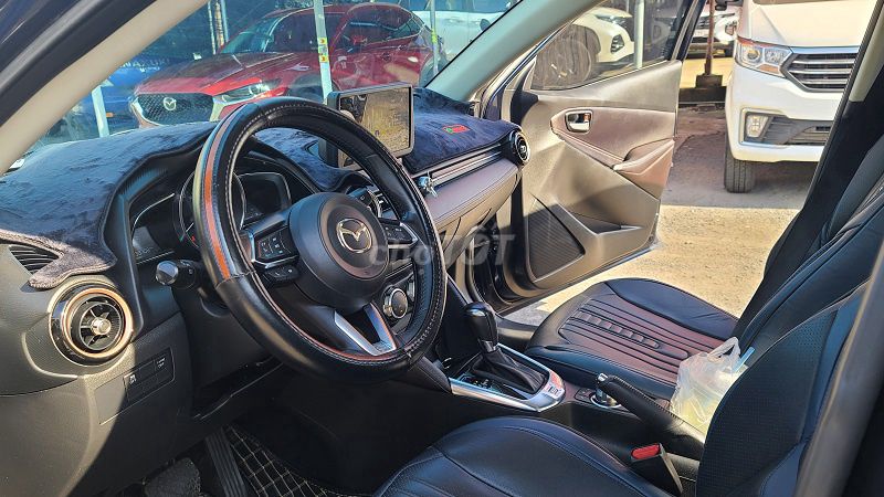Xe Mazda 2 Hatback 2018, Chất Xe Đẹp. Mua bán Ô tô tại Quận Gò Vấp Tp Hồ Chí Minh được đăng bởi Chợ Xe Cũ Giá Tốt hình 6