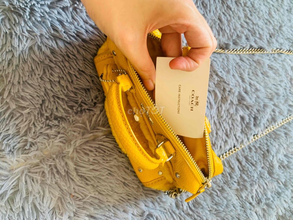 BÁN TÚI XÁCH COACH VÀNG