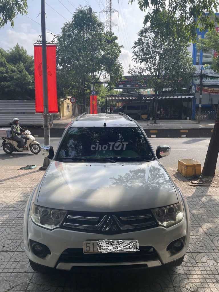 Bán xe Mitsu Pajero Sport , Trắng, ĐK 2017. Mua bán Ô tô tại Quận 12 Tp Hồ Chí Minh được đăng bởi Mr Sĩ hình 4