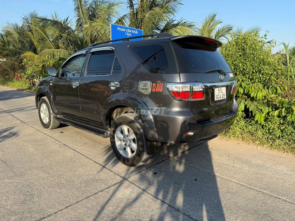 Toyota Fortuner 2010 2.G máy dầu số sàn. Mua bán Ô tô tại Quận 12 Tp Hồ Chí Minh được đăng bởi Duy Q12 hình 9