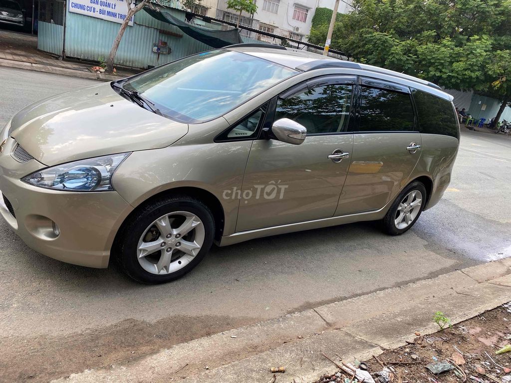 Mitsubishi Grandis 2009 2.4 Mivec - 120000 km. Mua bán Ô tô tại Quận 8 Tp Hồ Chí Minh được đăng bởi Son hình 3