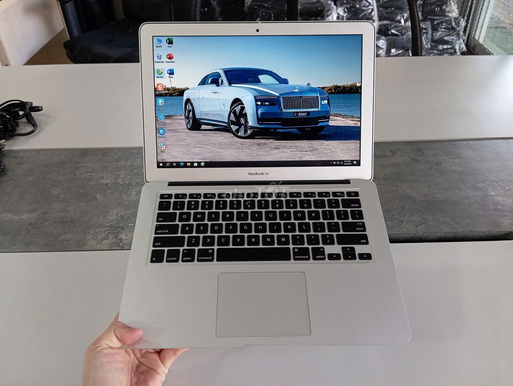 Macbook Air 13" (Core i5 / 8G / 256G / 13inch)