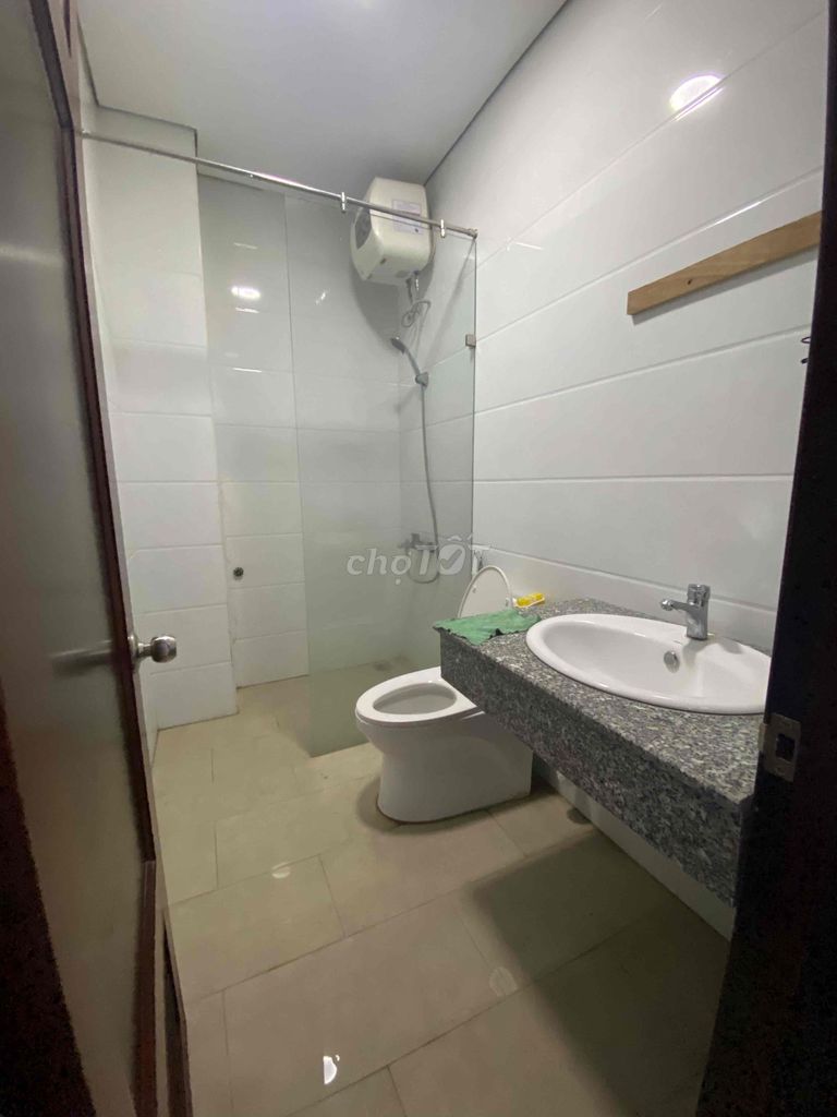 Private 25 m² room with balcony in central Hải Châu — photo 9