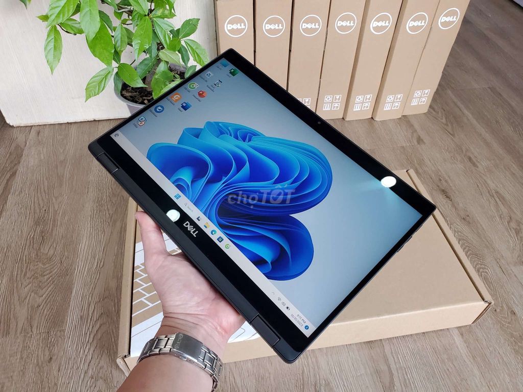 Dell 7390 2in1 i7-8650U 13.3 inch 16GB/256GB. Mua bán Laptop tại Thành phố Thủ Dầu Một Bình Dương được đăng bởi Laptop Hoàng Phát hình 1