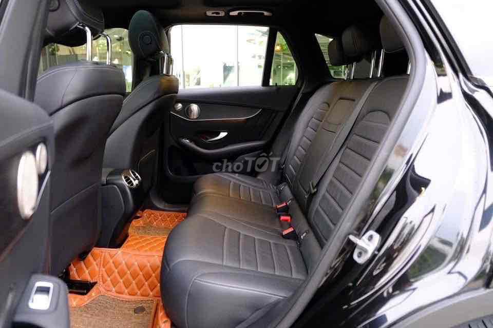 Mercedes Benz GLC Class 2022 - 32000 km. Mua bán Ô tô tại Quận Long Biên Hà Nội được đăng bởi Nguyen Minh Nhut hình 4