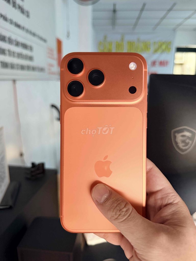 Apple iPhone 17 Pro Max 256GB Cam VN. Mua bán Điện thoại tại Huyện Hóc Môn Tp Hồ Chí Minh được đăng bởi Cá Heo hình 1