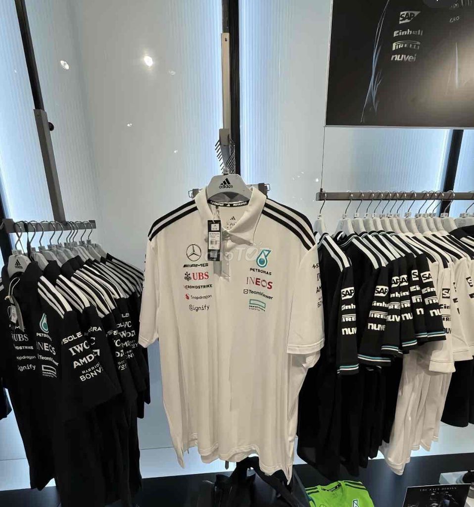 Áo polo Adidas Merc F1 L Trắng. Mua bán Quần áo tại Thành phố Hải Dương Hải Dương được đăng bởi Tuấn Nguyễn hình 1