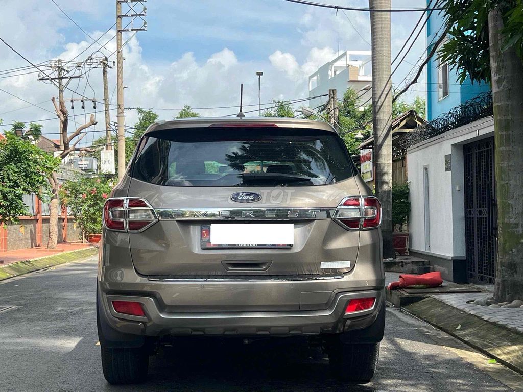 Ford Everest 2018 Trend 2.0L 4x2 AT - 76000 km. Mua bán Ô tô tại Quận Gò Vấp Tp Hồ Chí Minh được đăng bởi Ngô minh Nam hình 6