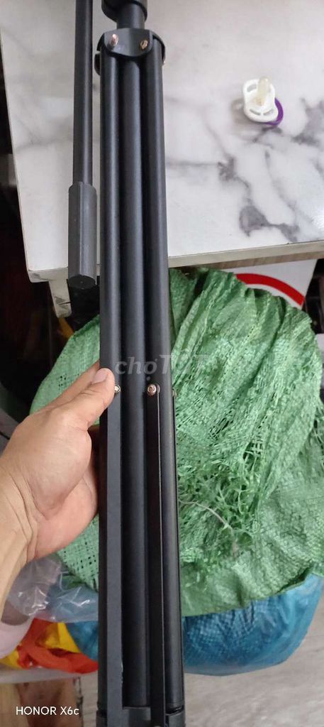 Chân máy ảnh Zenith Kim loại Đen. Mua bán Phụ kiện (Màn hình, Chuột...) tại Quận 8 Tp Hồ Chí Minh được đăng bởi shop poony house hình 1